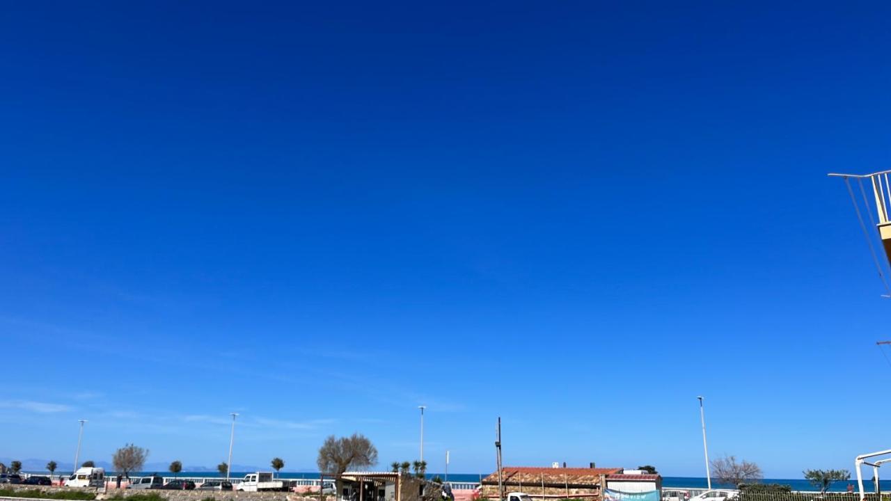 Smell Of The Sea Apartment Cefalu Exterior photo
